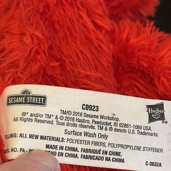Sesame Street Elmo 14" Plush w/Sound (Hasbro, Sesame Workshop, 2016) - Picture 9 of 9